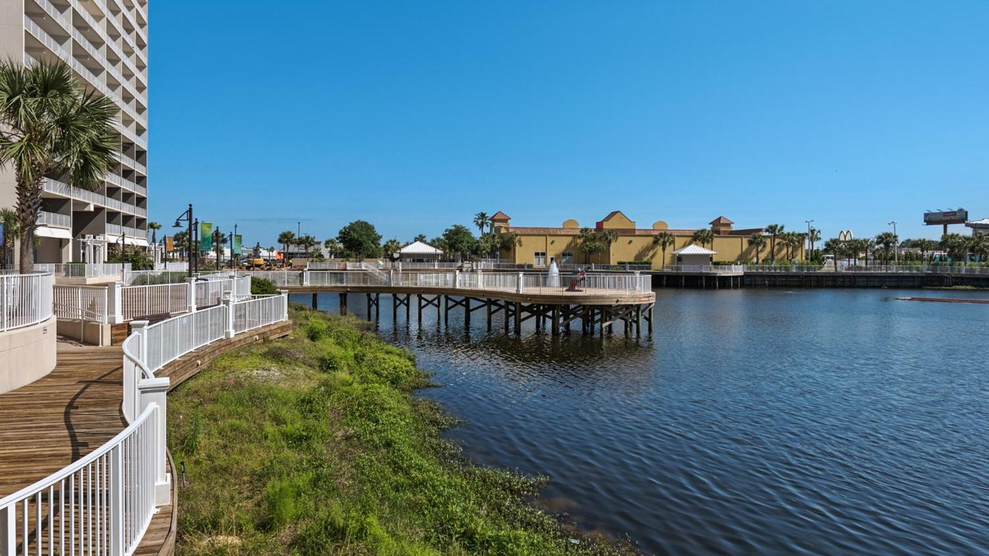 Laketown Wharf 613! Ocean View, 1 Bd, 2 Bath, And Amazing Amenities! Villa Panama City Beach Exterior foto