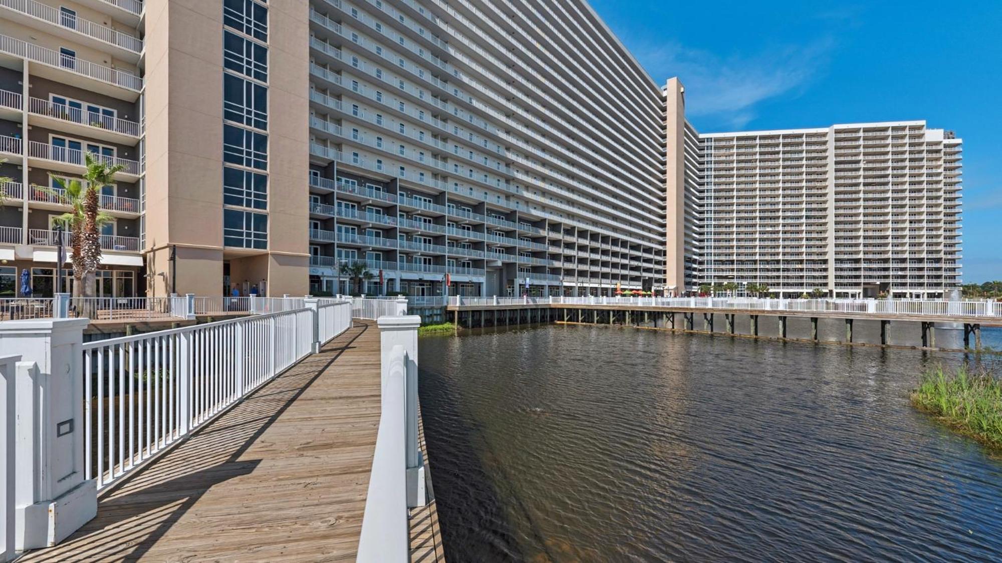 Laketown Wharf 613! Ocean View, 1 Bd, 2 Bath, And Amazing Amenities! Villa Panama City Beach Exterior foto